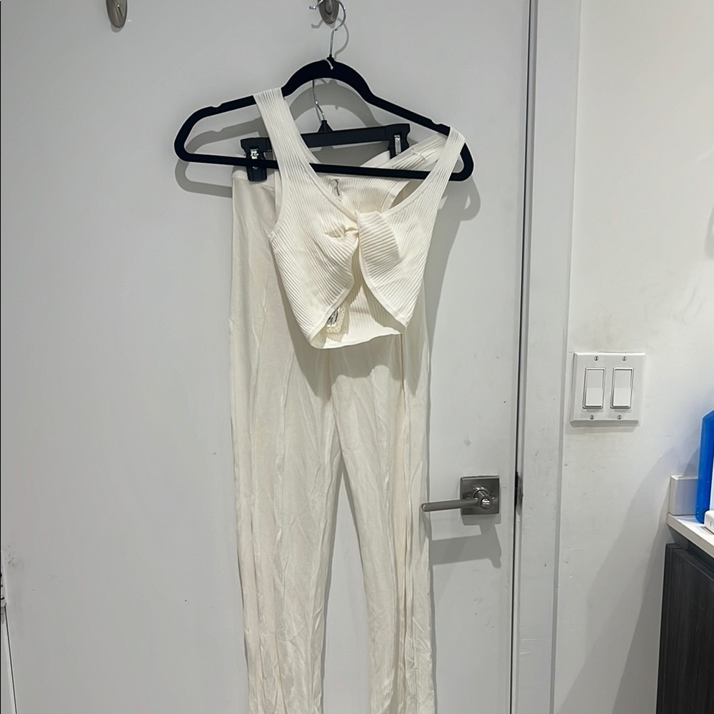 Devon Windsor two piece set resortwear brand new with tags
